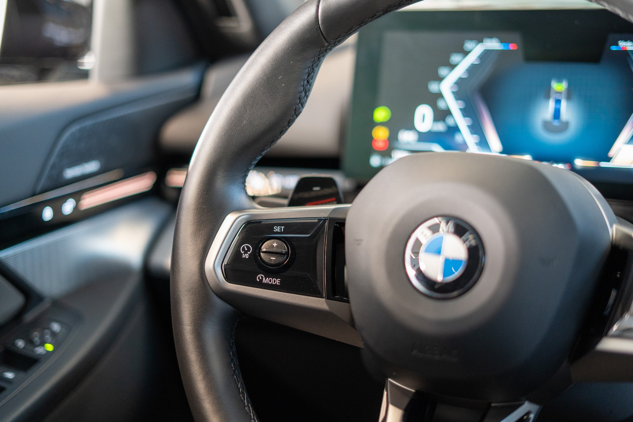 listing desktop thumbnail image 16