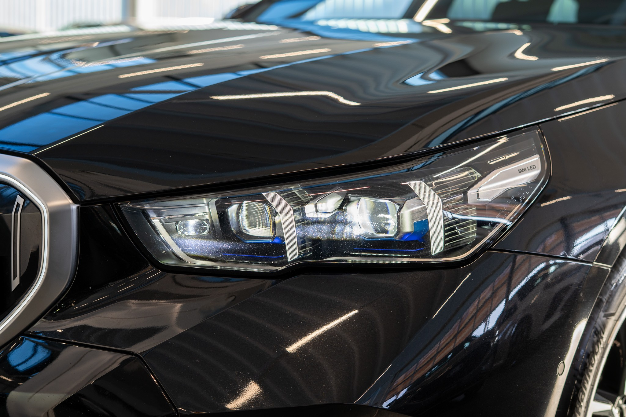 listing desktop thumbnail image 25