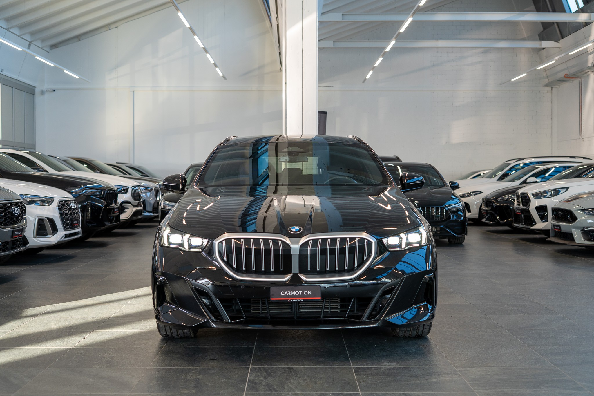 listing desktop thumbnail image 1