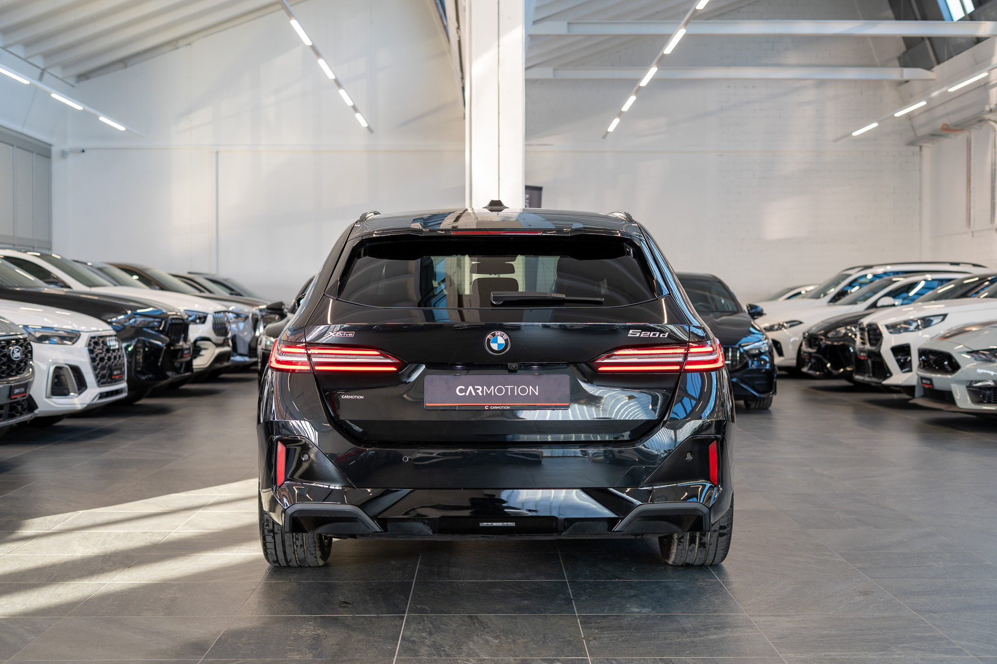 listing desktop thumbnail image 4