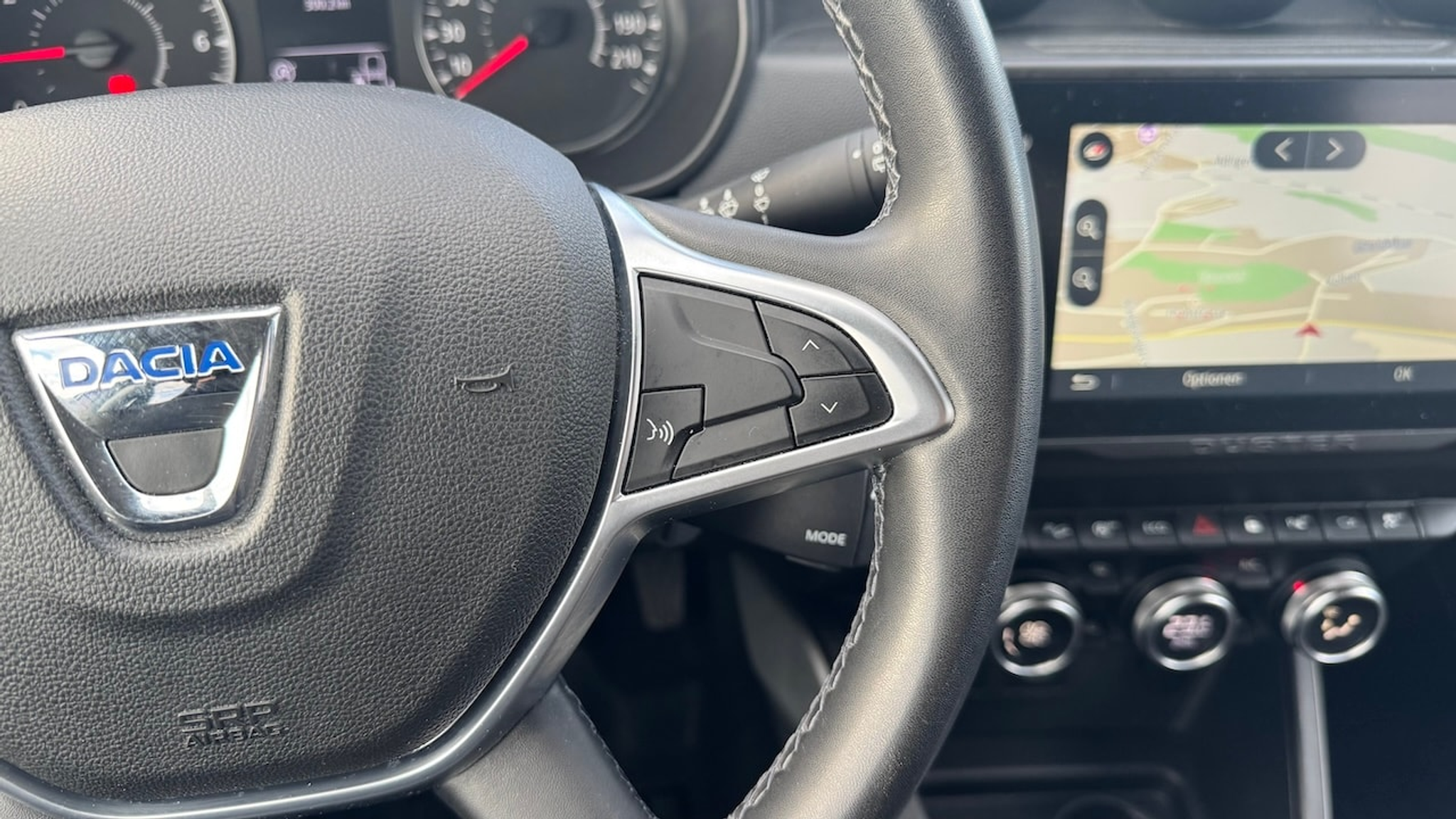 listing desktop thumbnail image 19