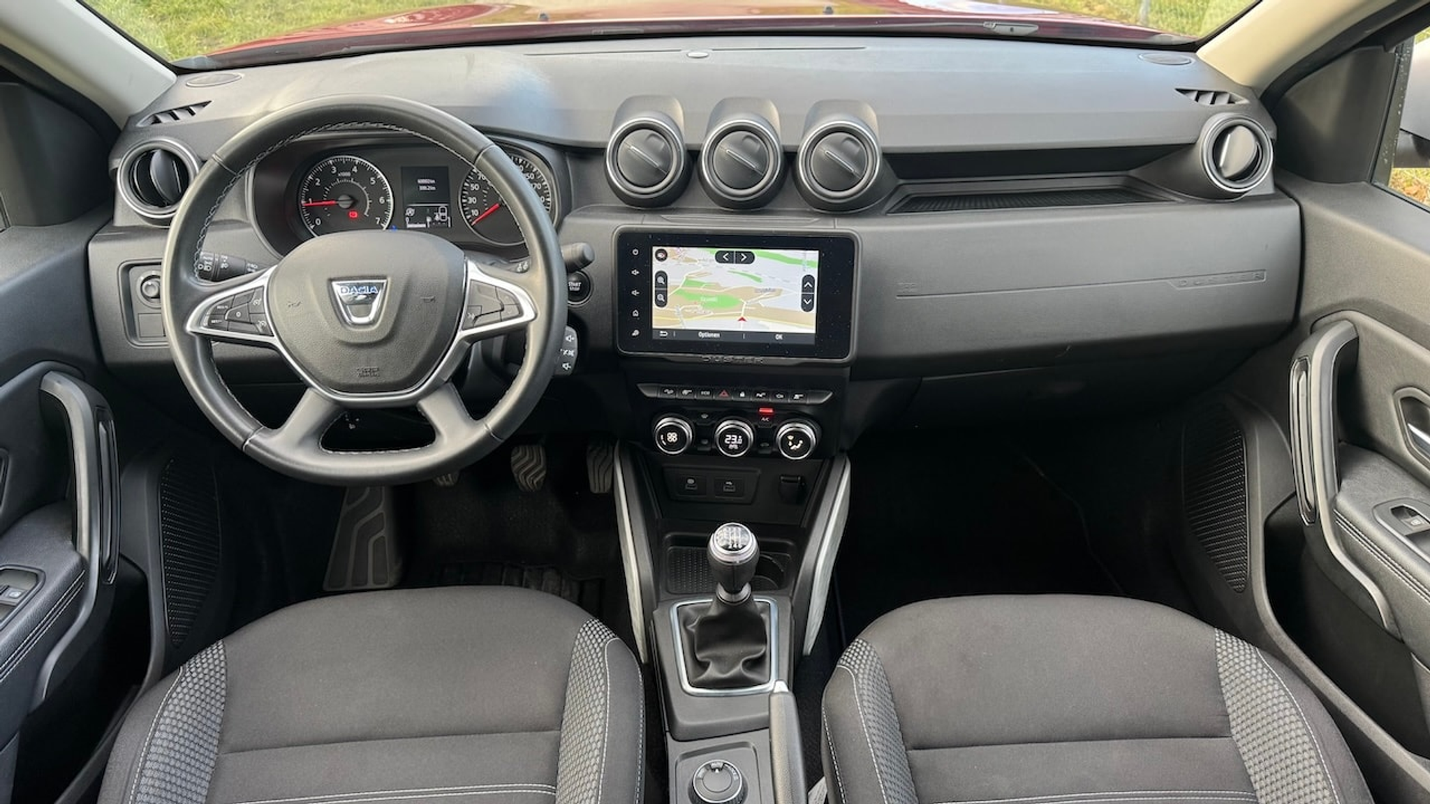 listing desktop thumbnail image 16