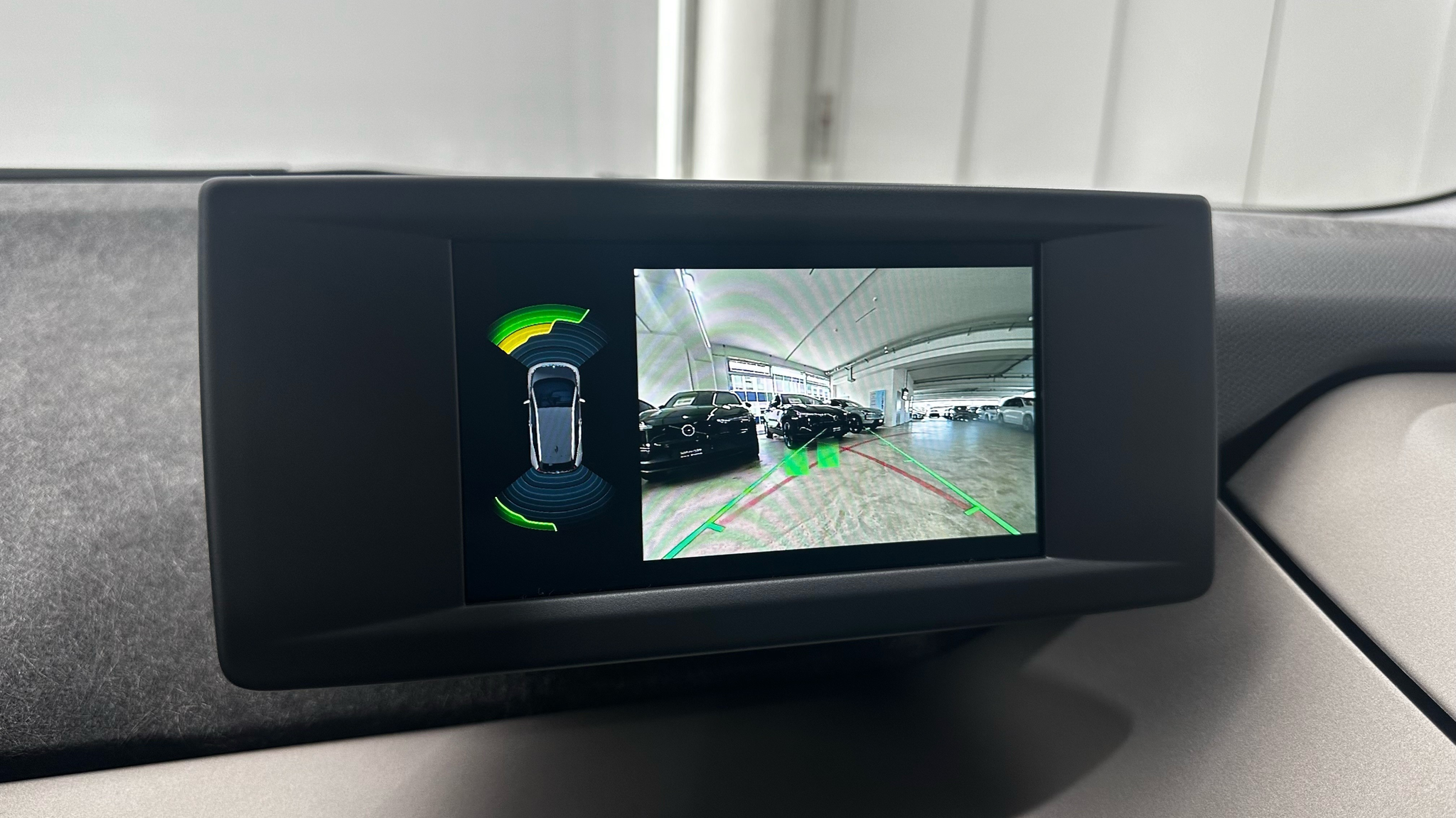 listing desktop thumbnail image 8