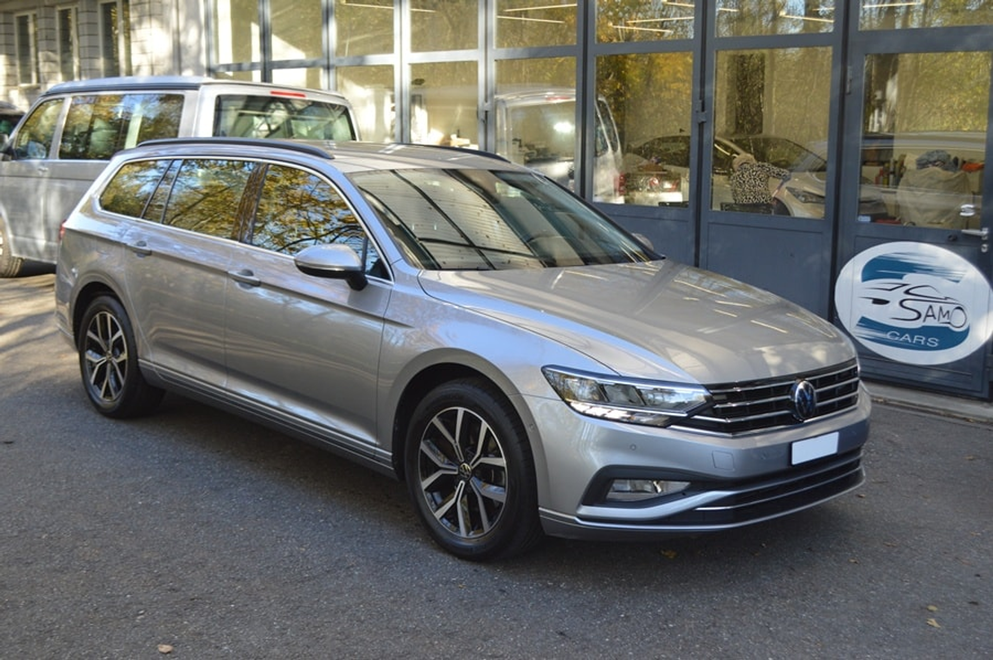 listing desktop thumbnail image 13