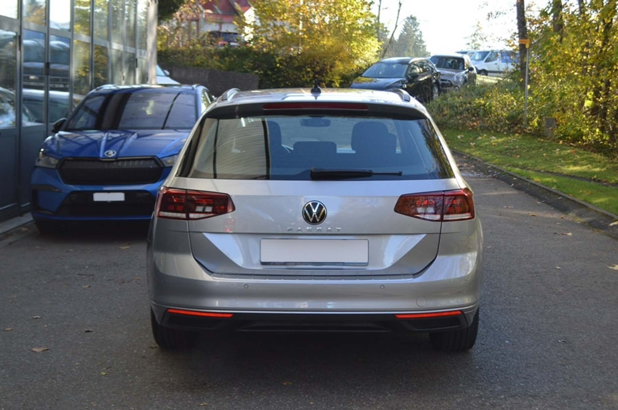 listing desktop thumbnail image 12