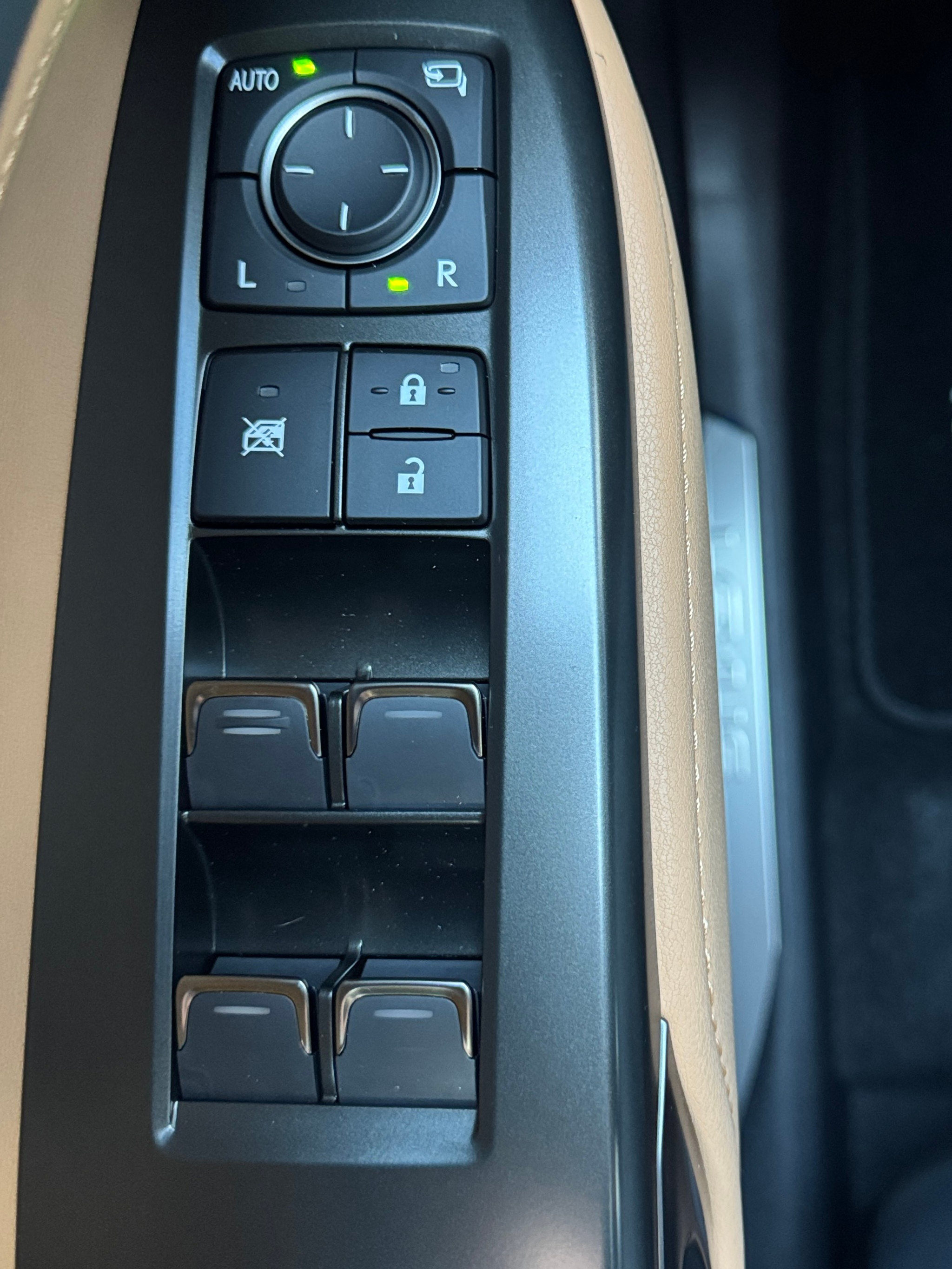 listing desktop thumbnail image 20