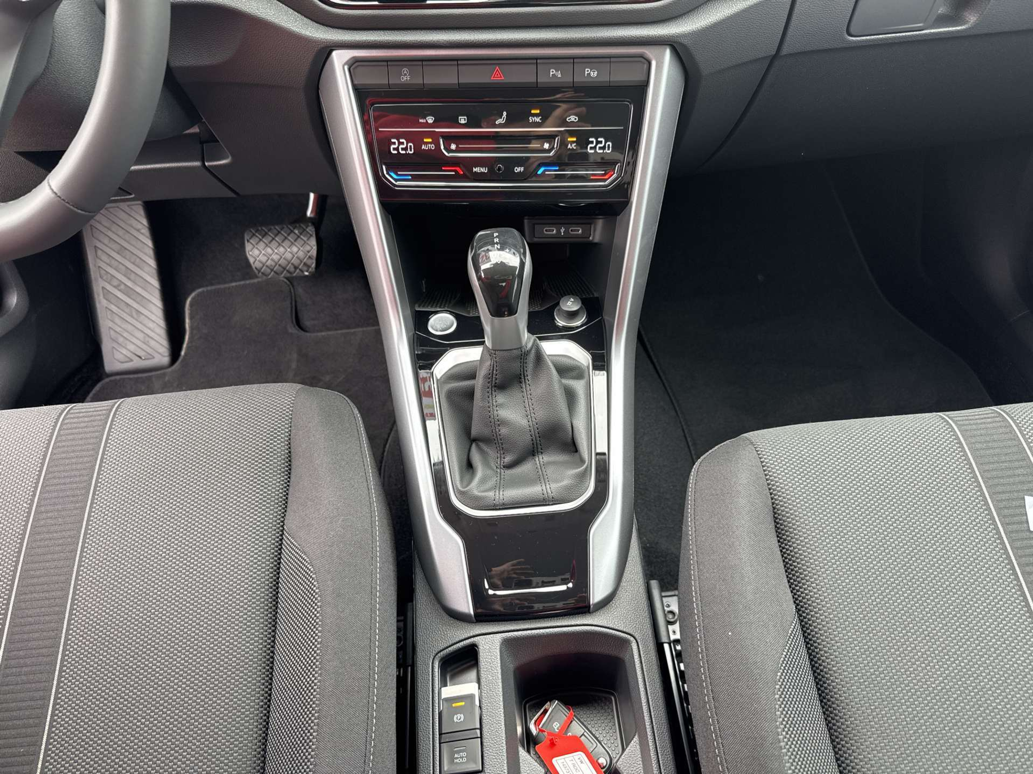 listing desktop thumbnail image 11