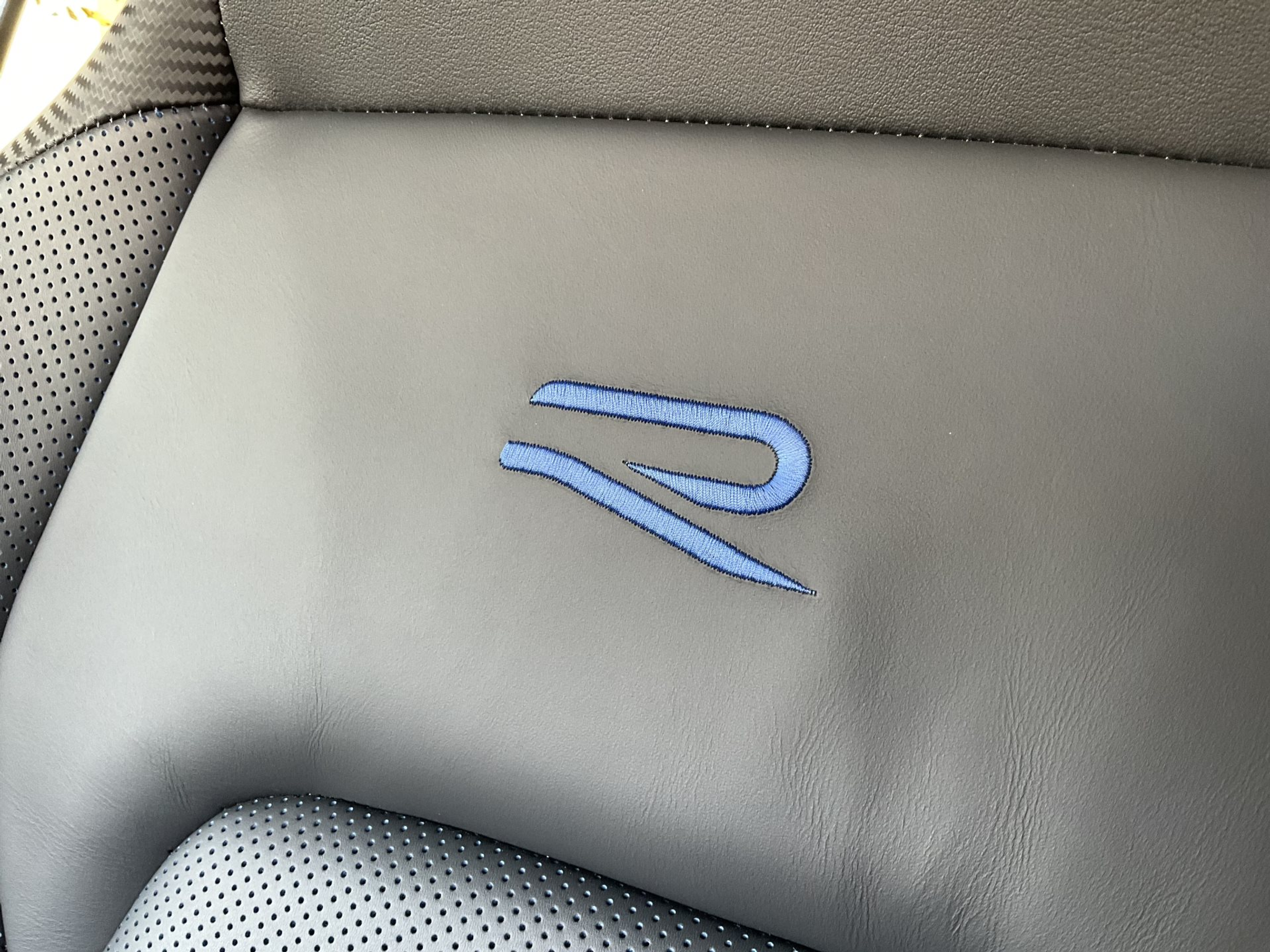 listing desktop thumbnail image 8