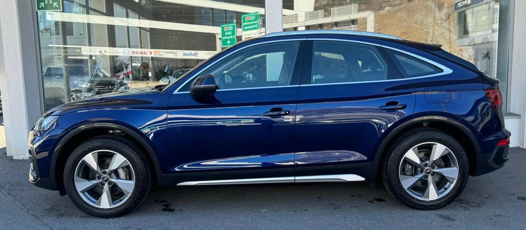 listing desktop thumbnail image 2