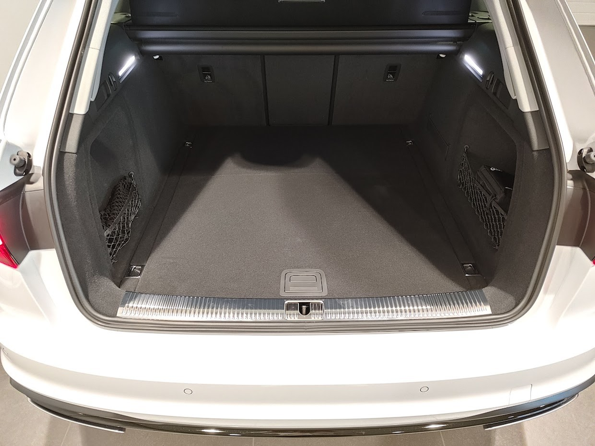 listing desktop thumbnail image 11