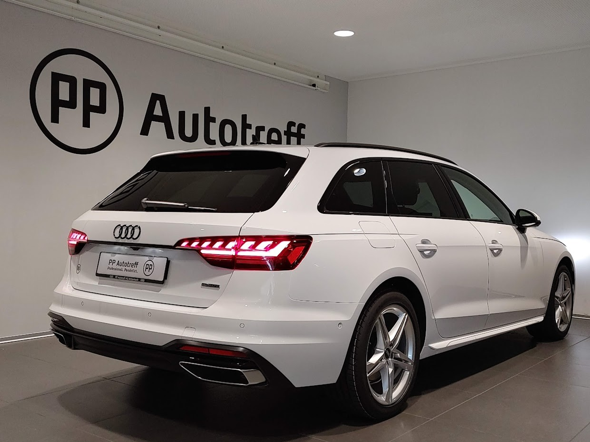 listing desktop thumbnail image 13