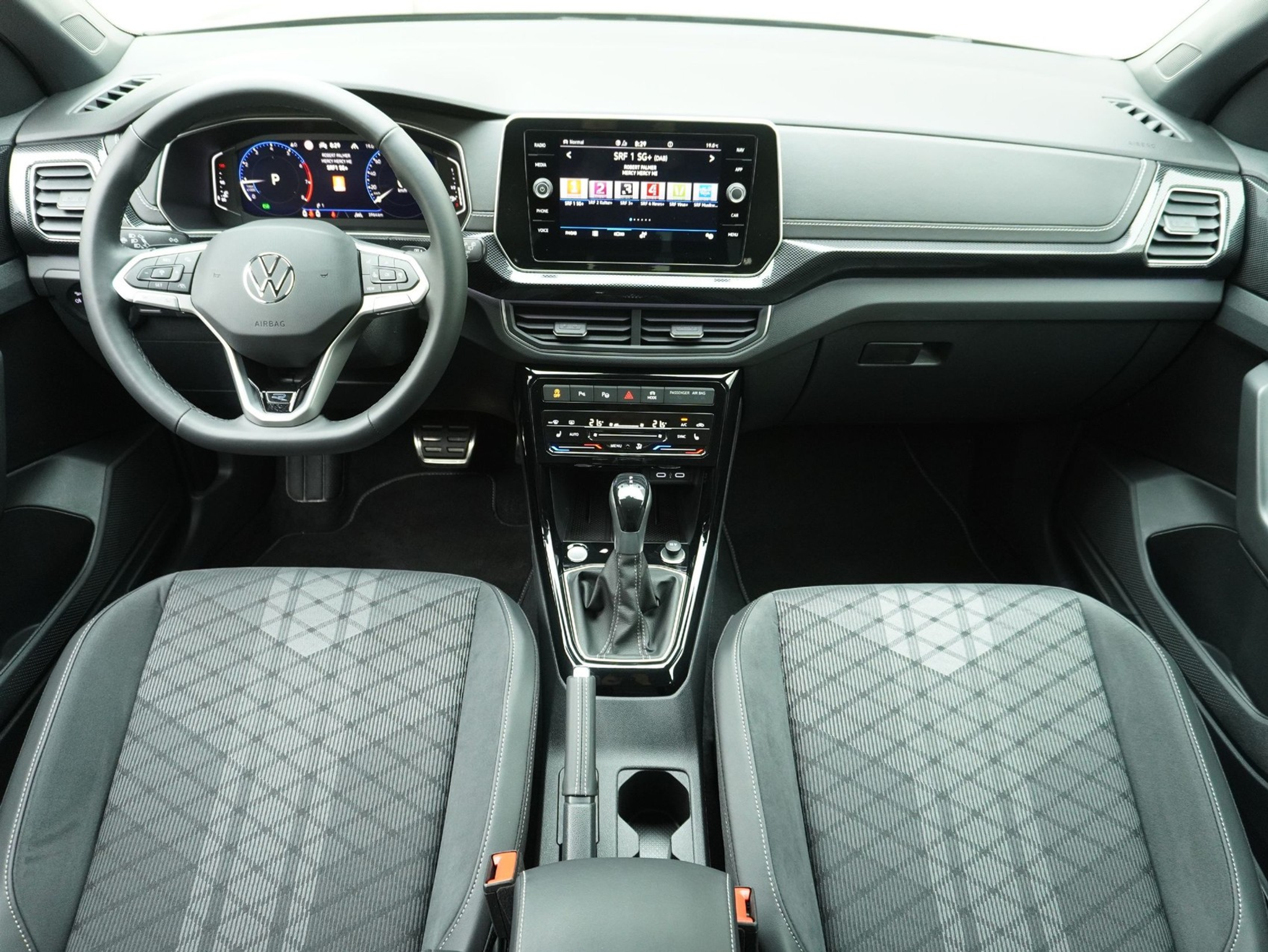 listing desktop thumbnail image 11