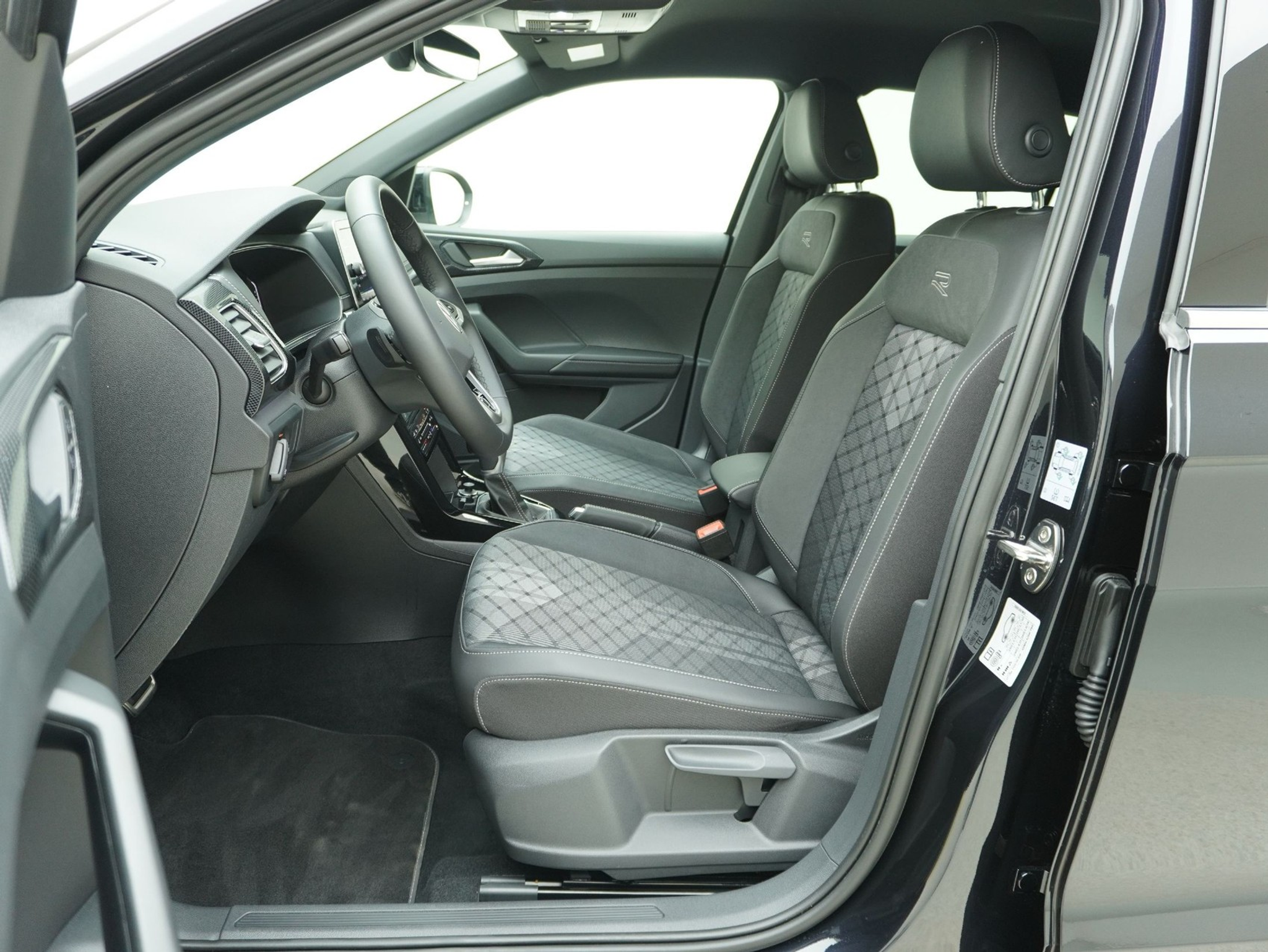 listing desktop thumbnail image 6