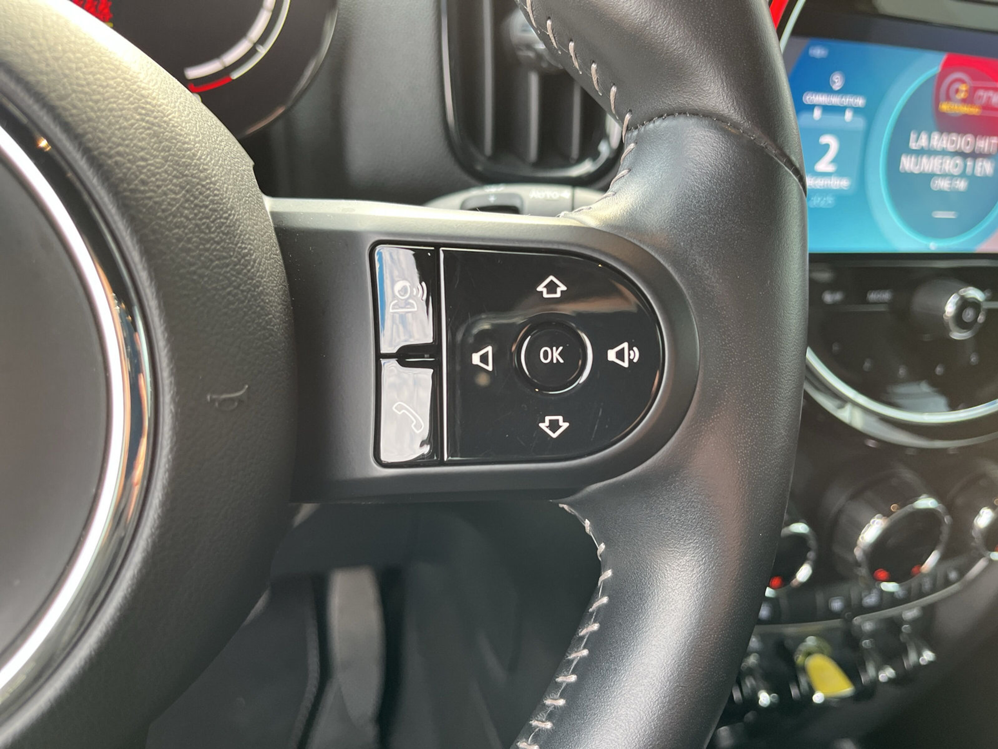 listing desktop thumbnail image 15