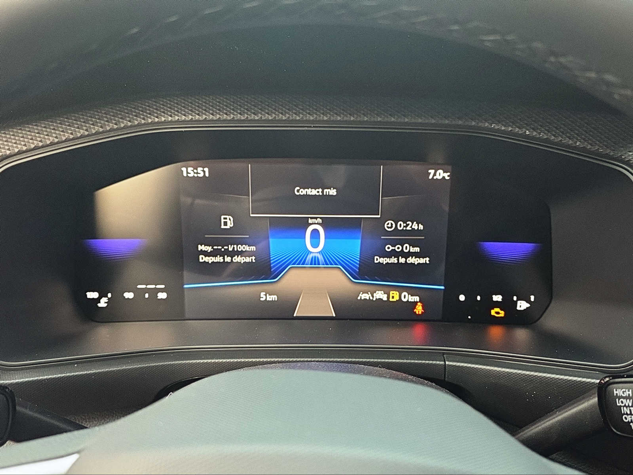 listing desktop thumbnail image 8