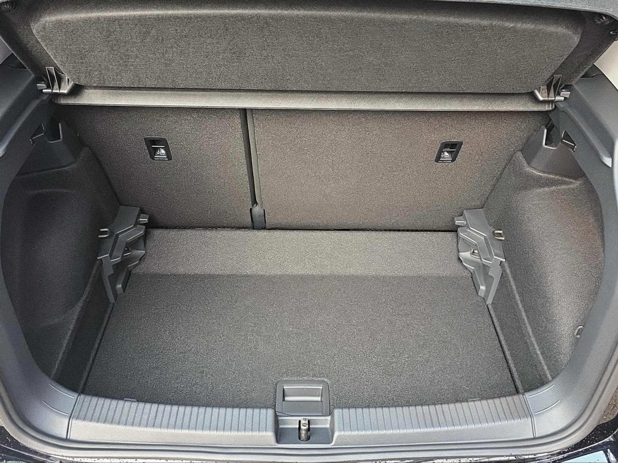 listing desktop thumbnail image 13