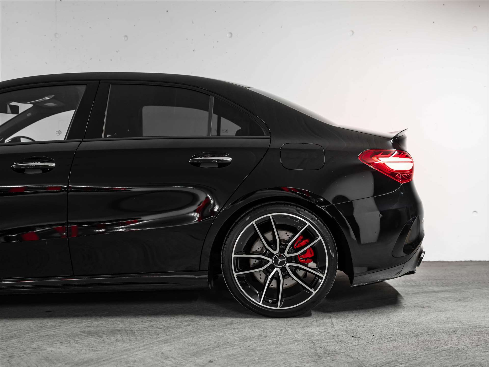 listing desktop thumbnail image 19