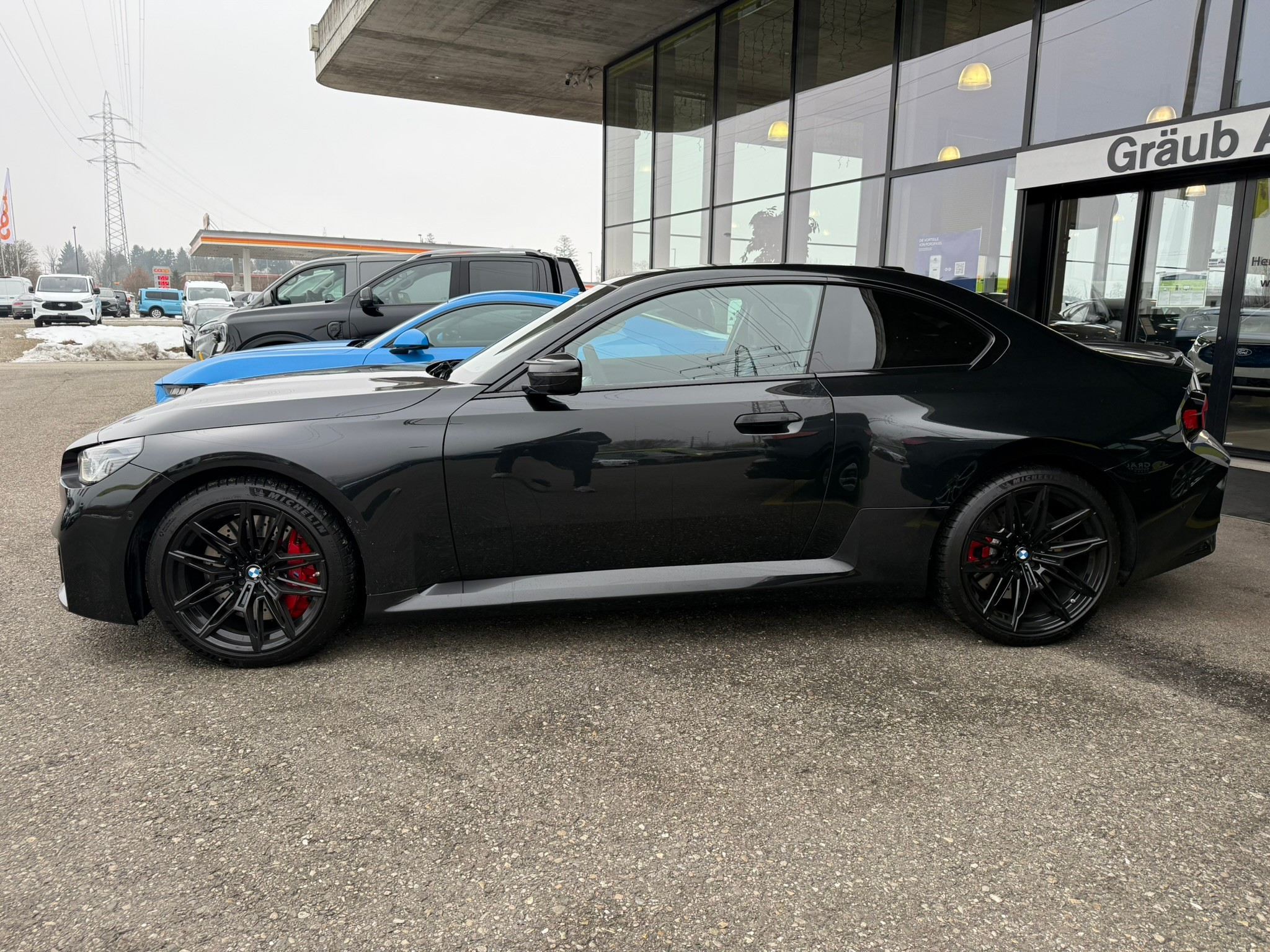 listing desktop thumbnail image 3