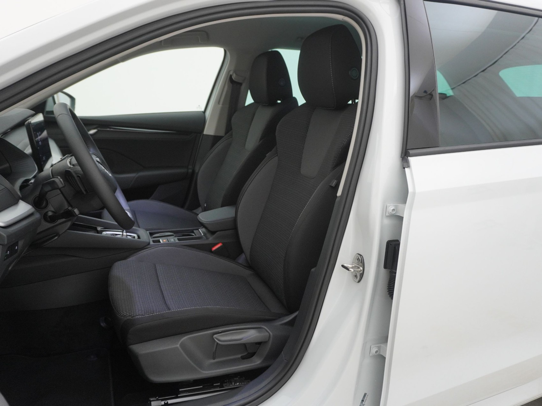 listing desktop thumbnail image 12