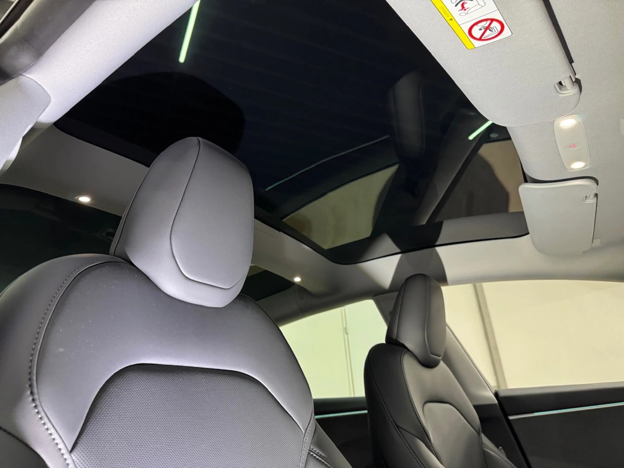 listing desktop thumbnail image 8