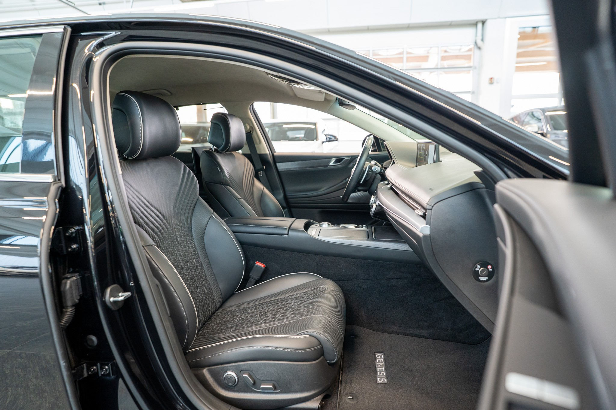 listing desktop thumbnail image 15