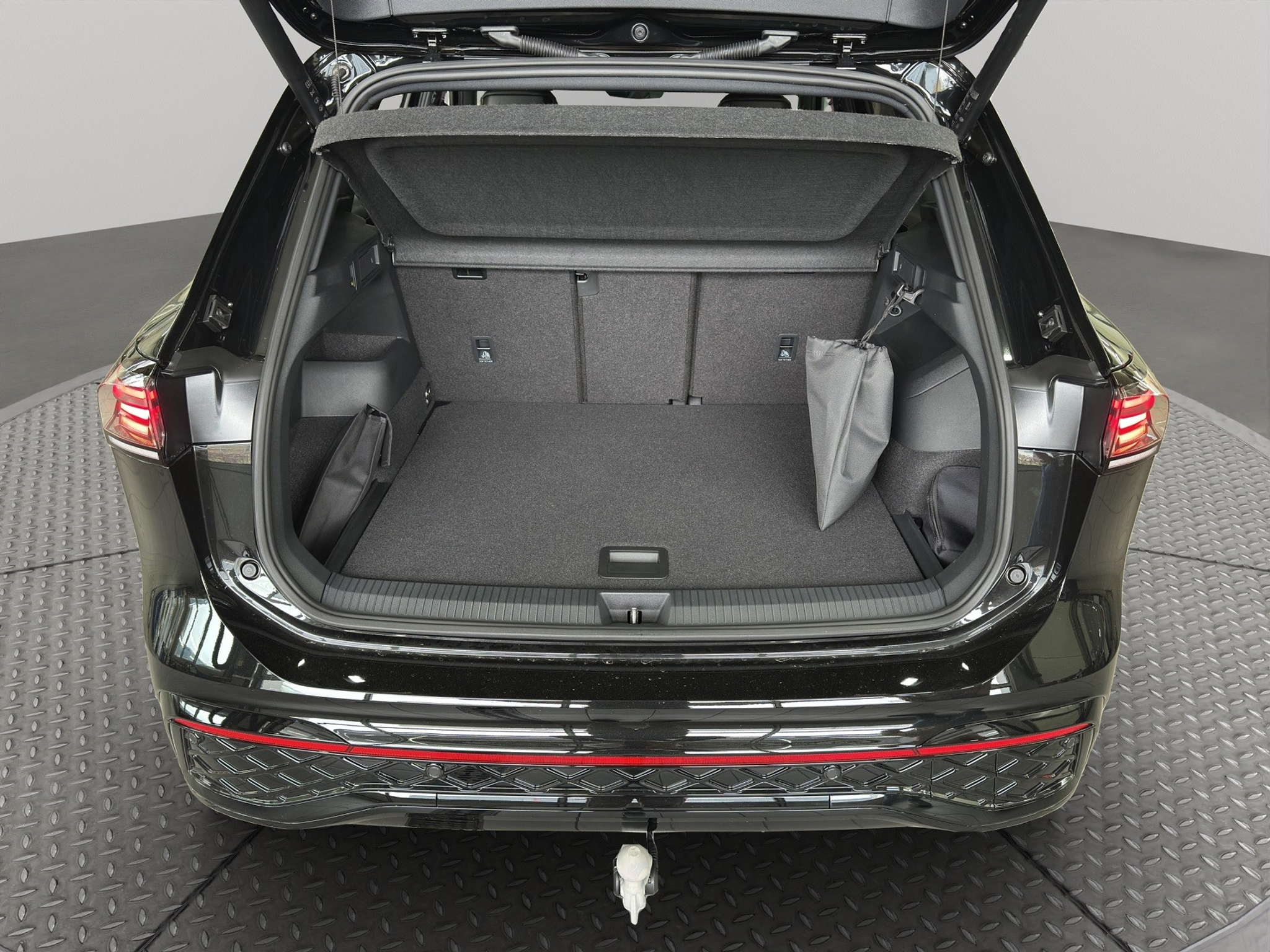 listing desktop thumbnail image 14