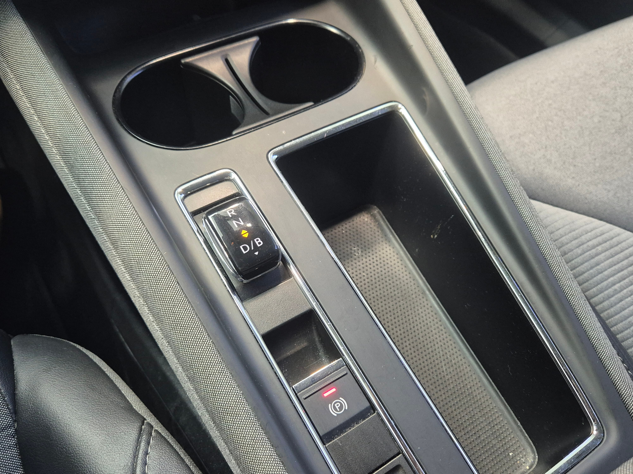 listing desktop thumbnail image 24