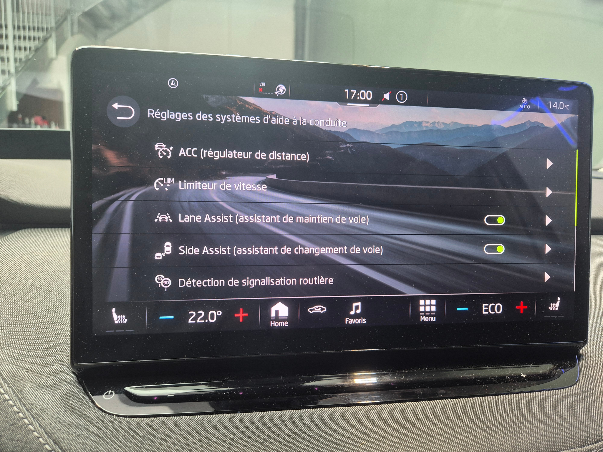 listing desktop thumbnail image 23