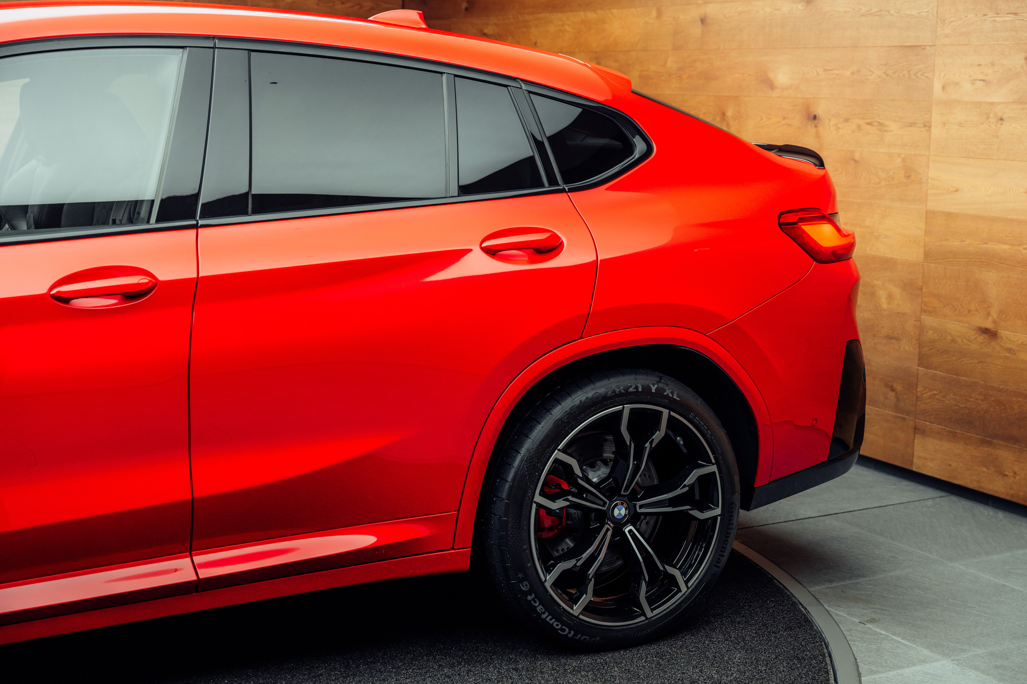 listing desktop thumbnail image 18