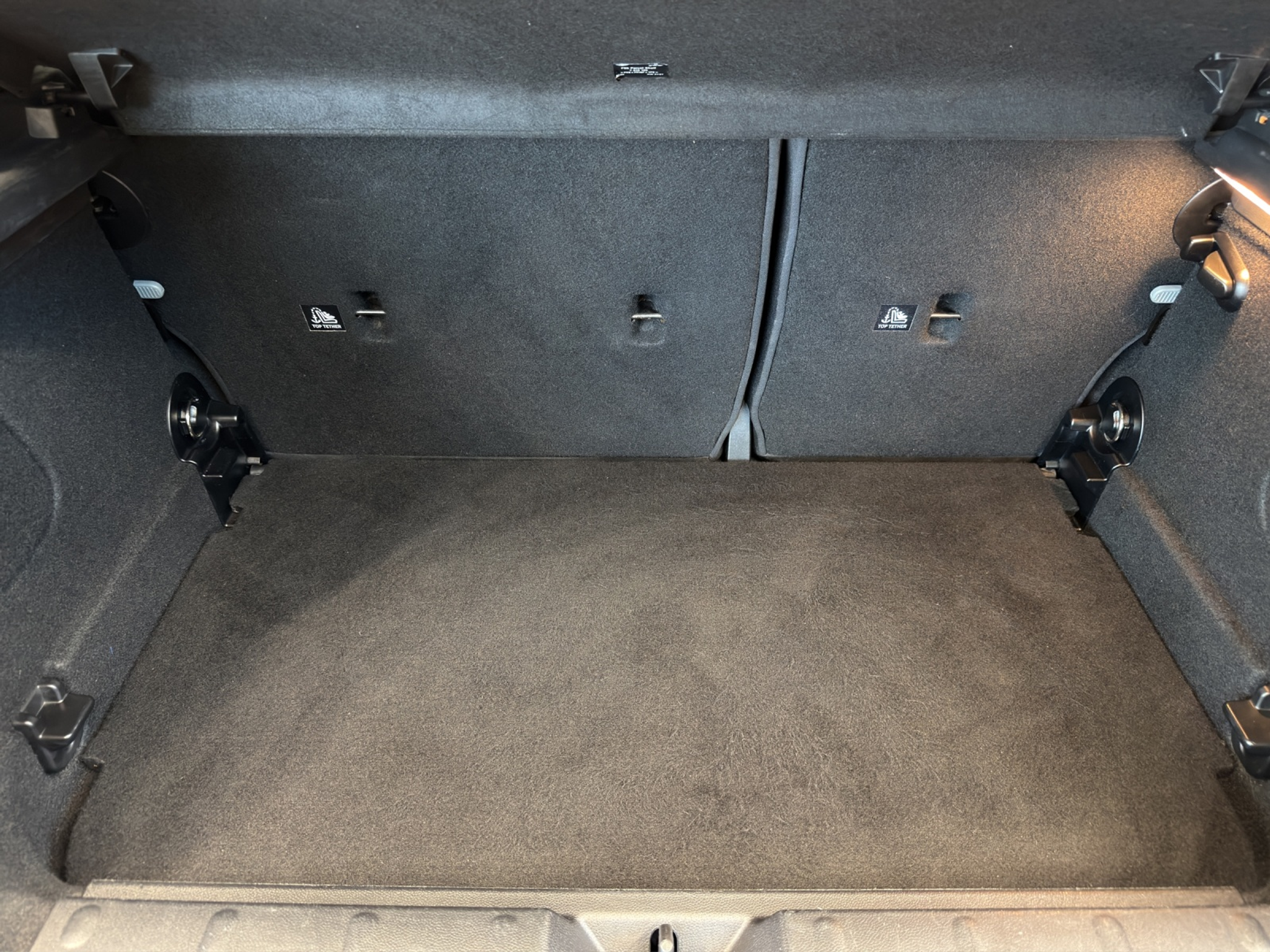 listing desktop thumbnail image 14