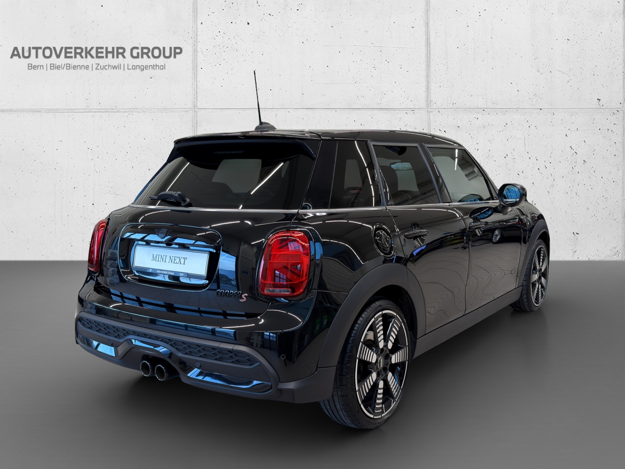 listing desktop thumbnail image 5