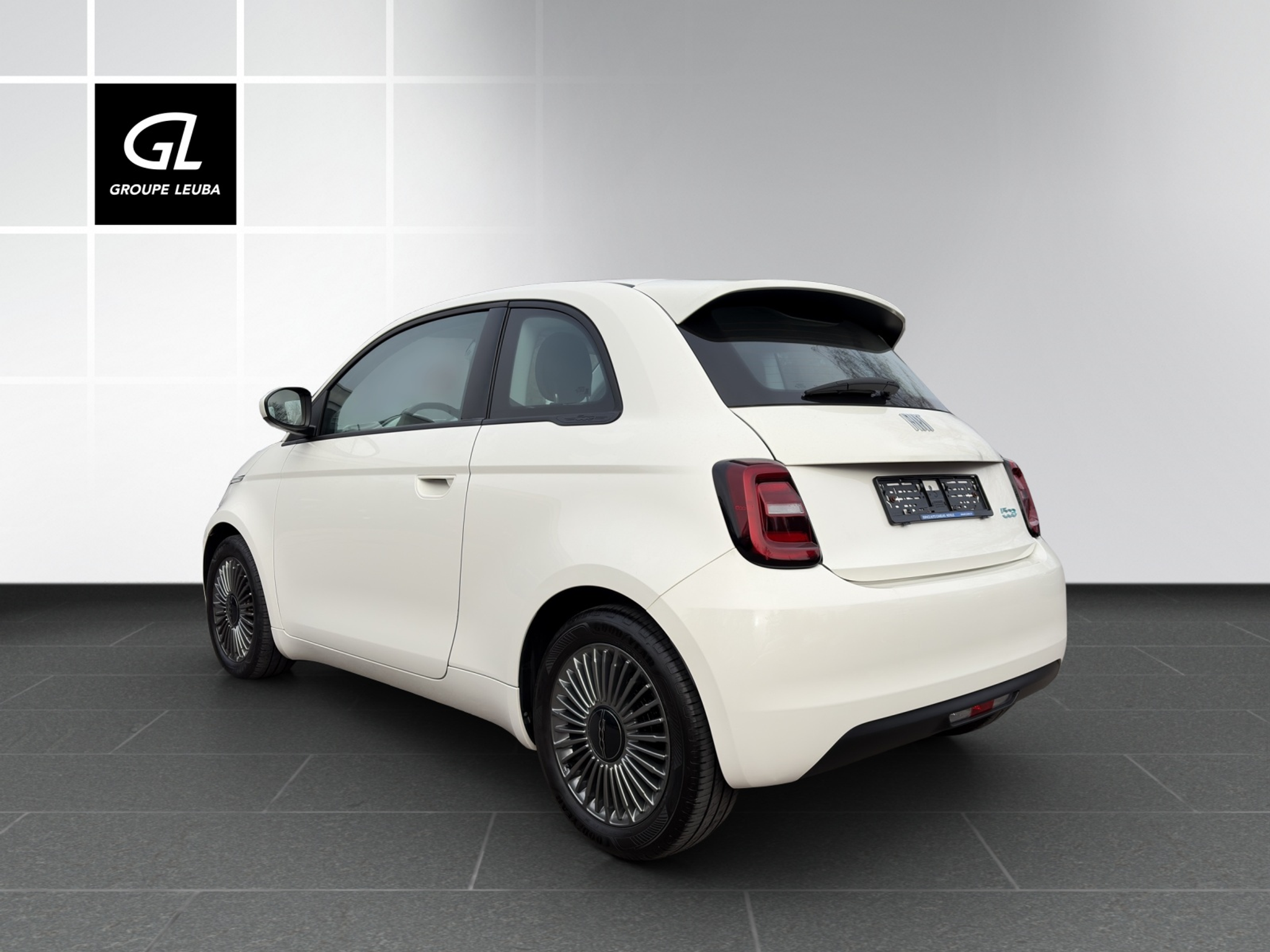 listing desktop thumbnail image 4