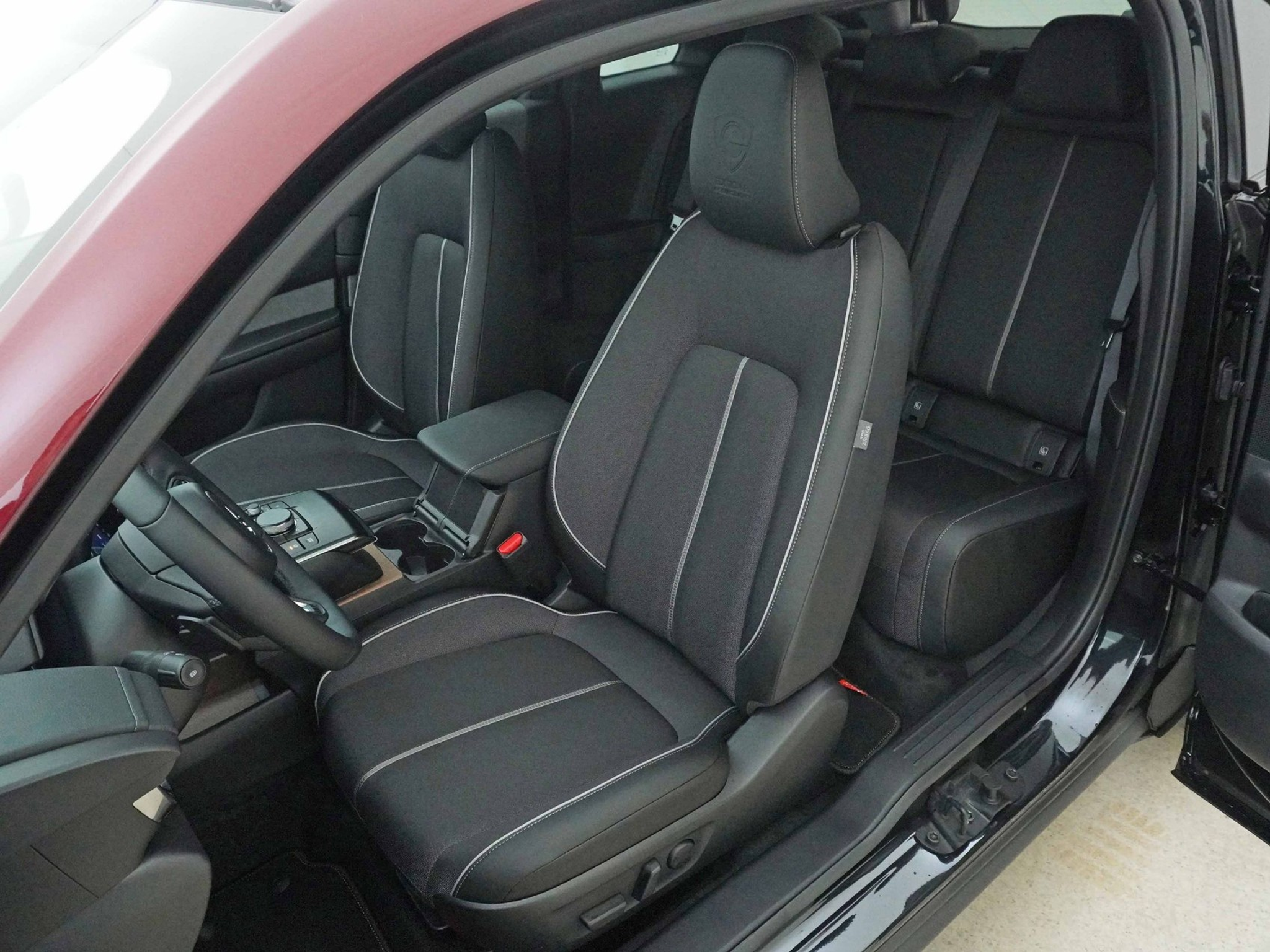 listing desktop thumbnail image 7