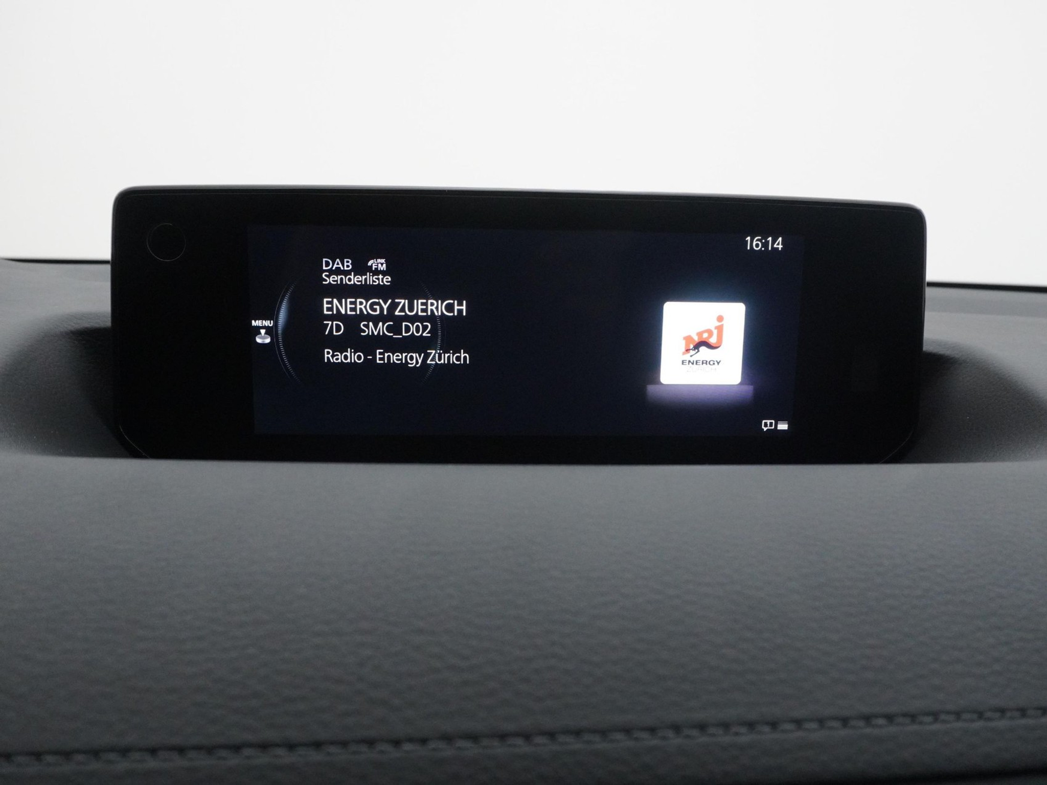 listing desktop thumbnail image 8