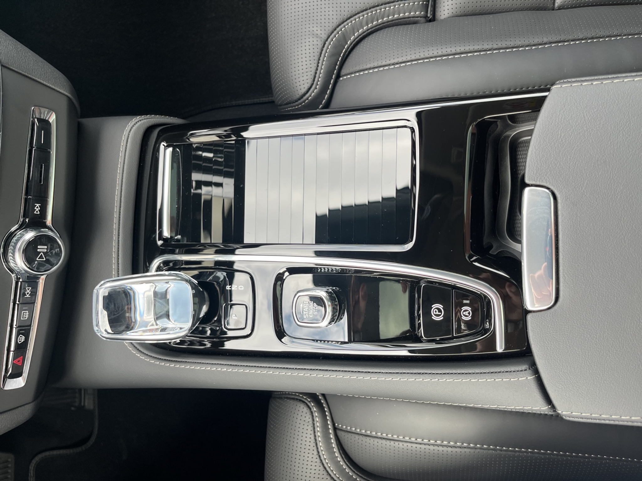 listing desktop thumbnail image 22