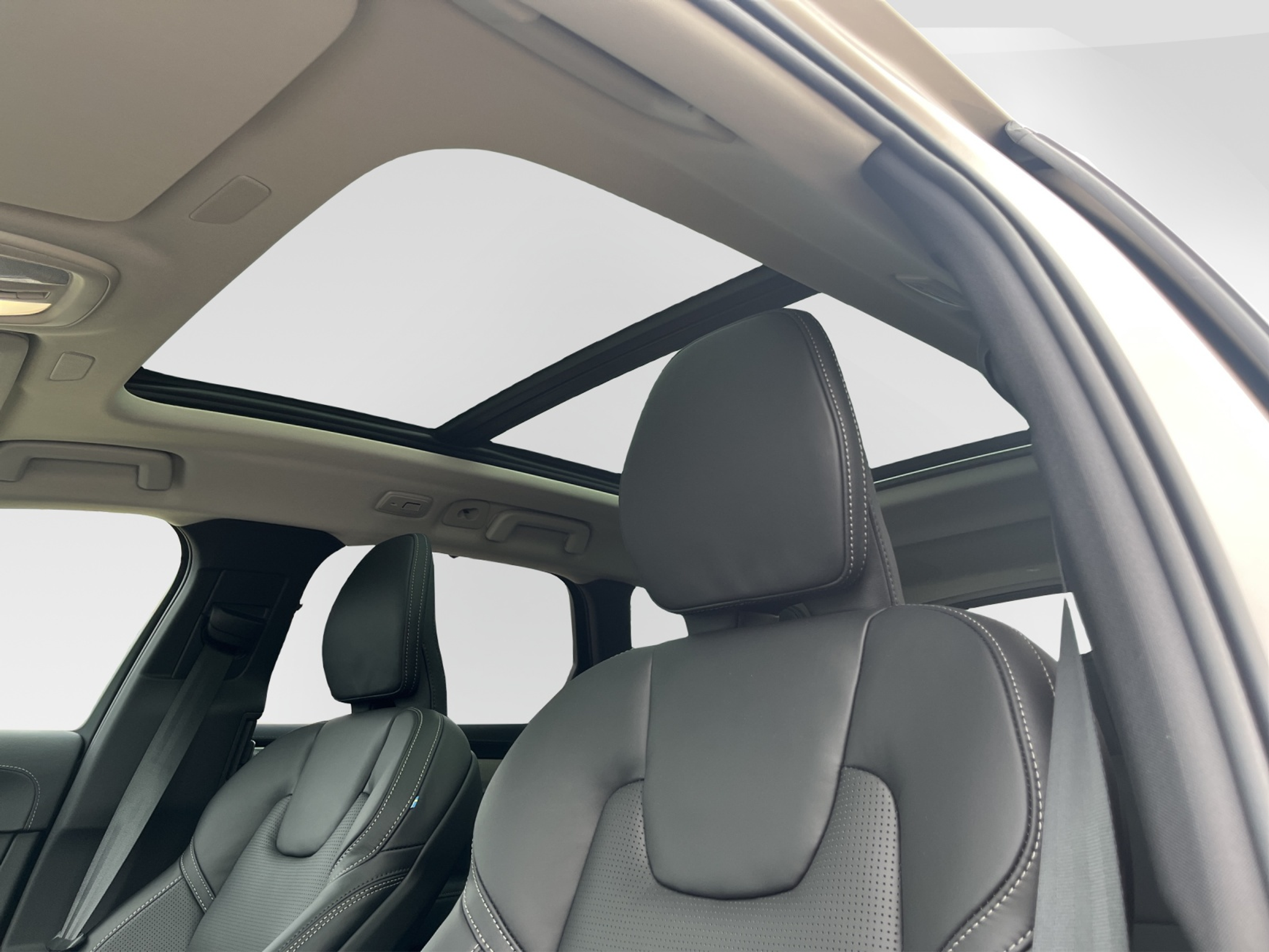 listing desktop thumbnail image 21