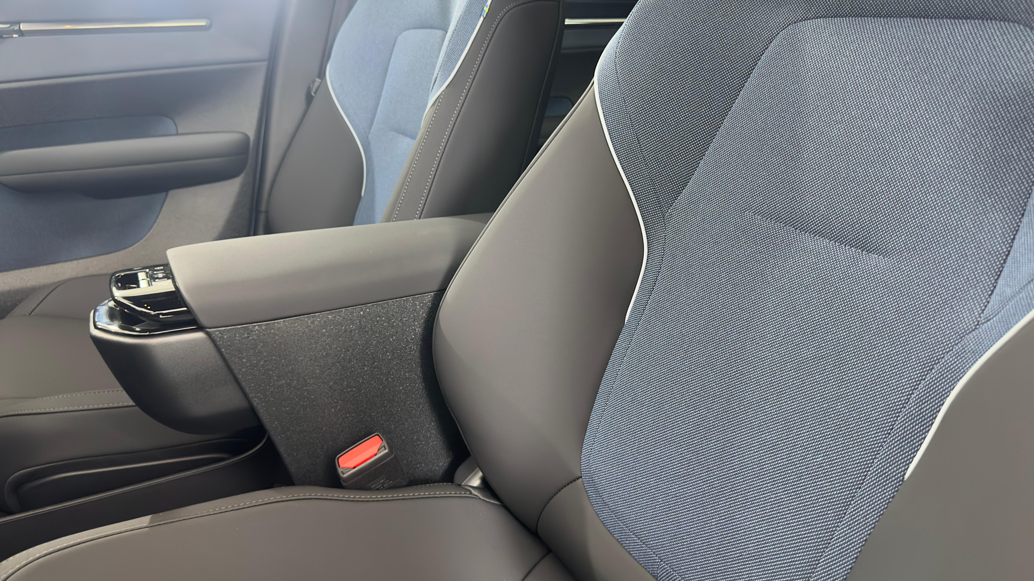 listing desktop thumbnail image 9