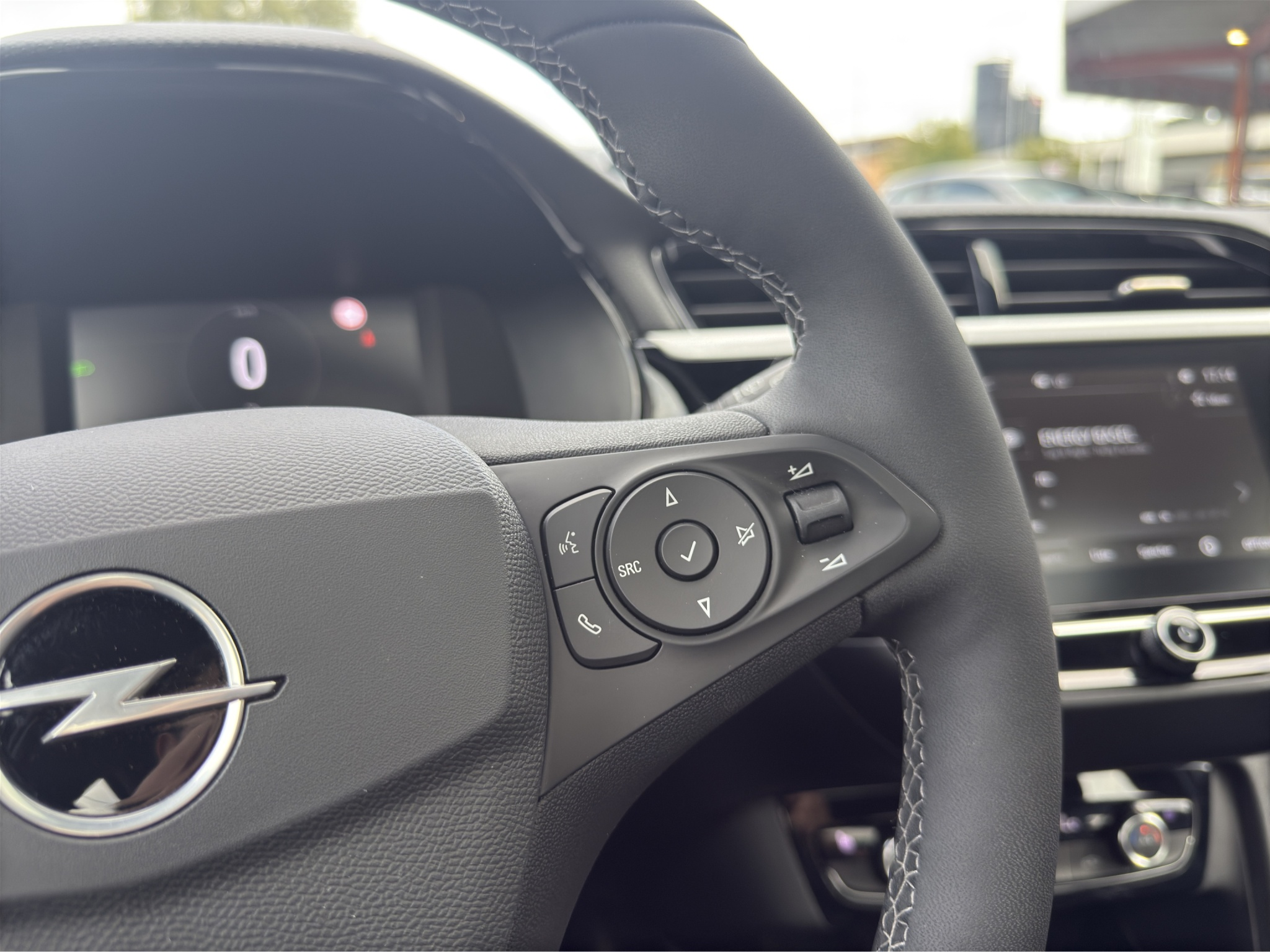 listing desktop thumbnail image 22