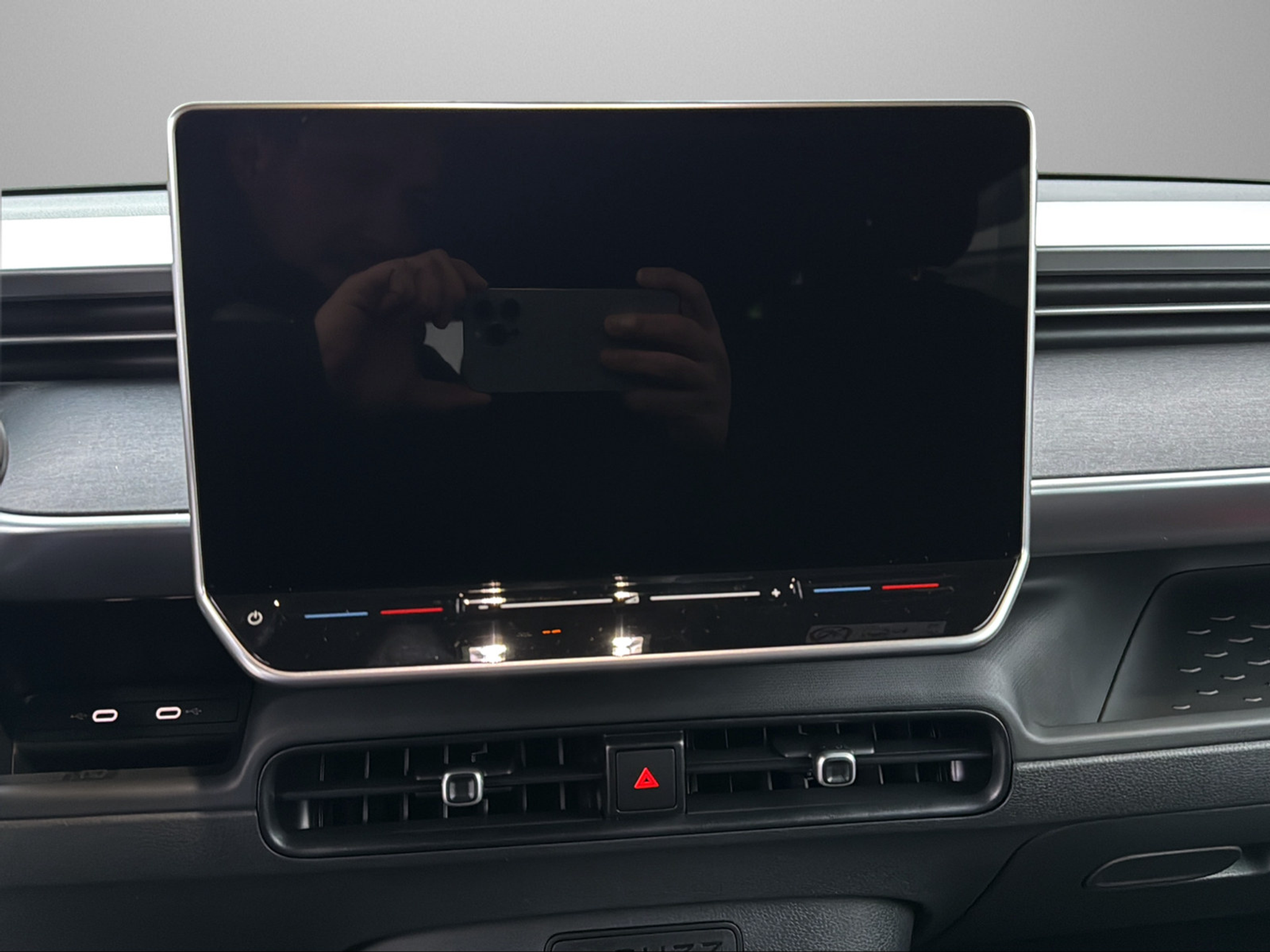 listing desktop thumbnail image 10