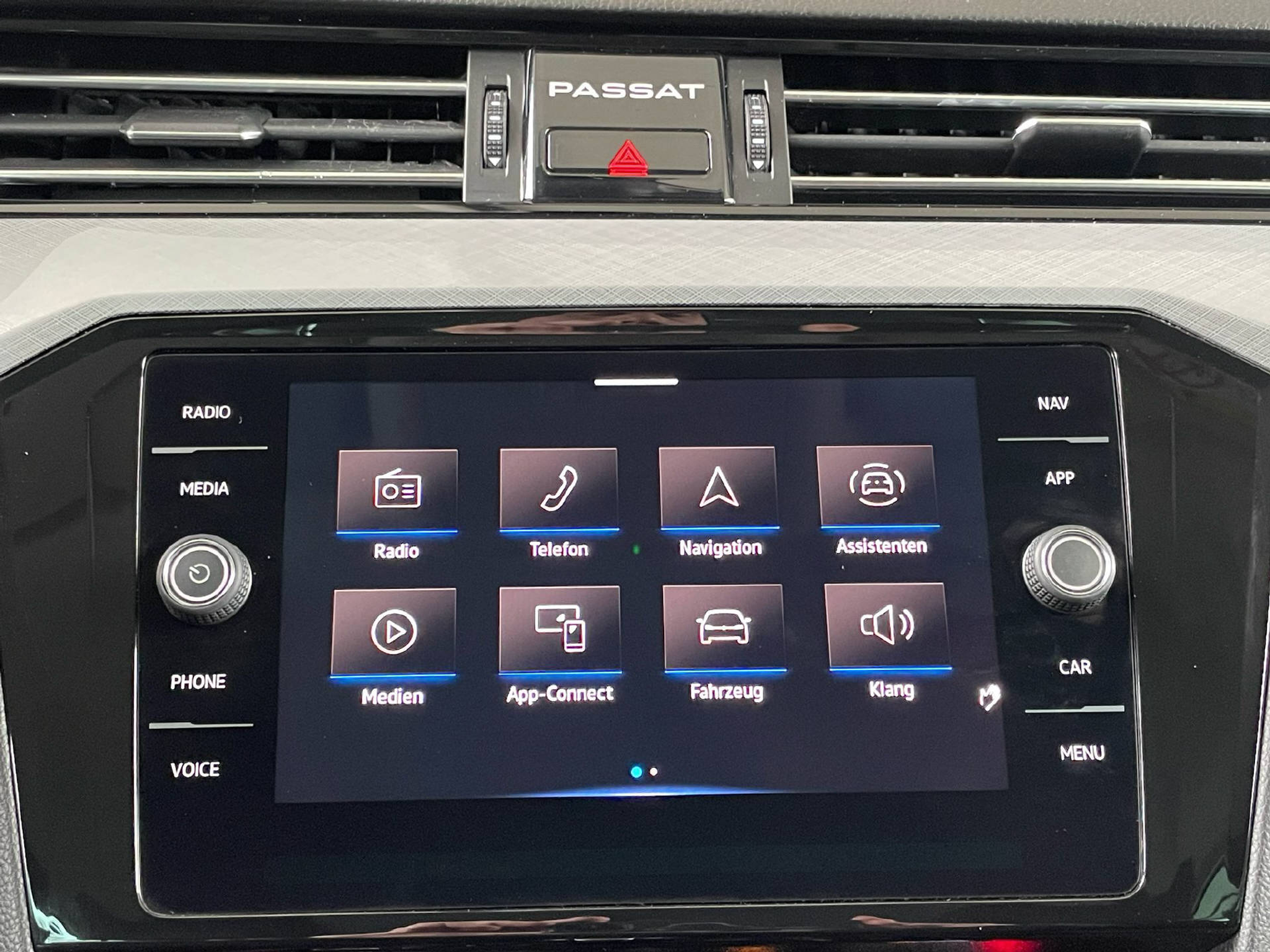 listing desktop thumbnail image 11