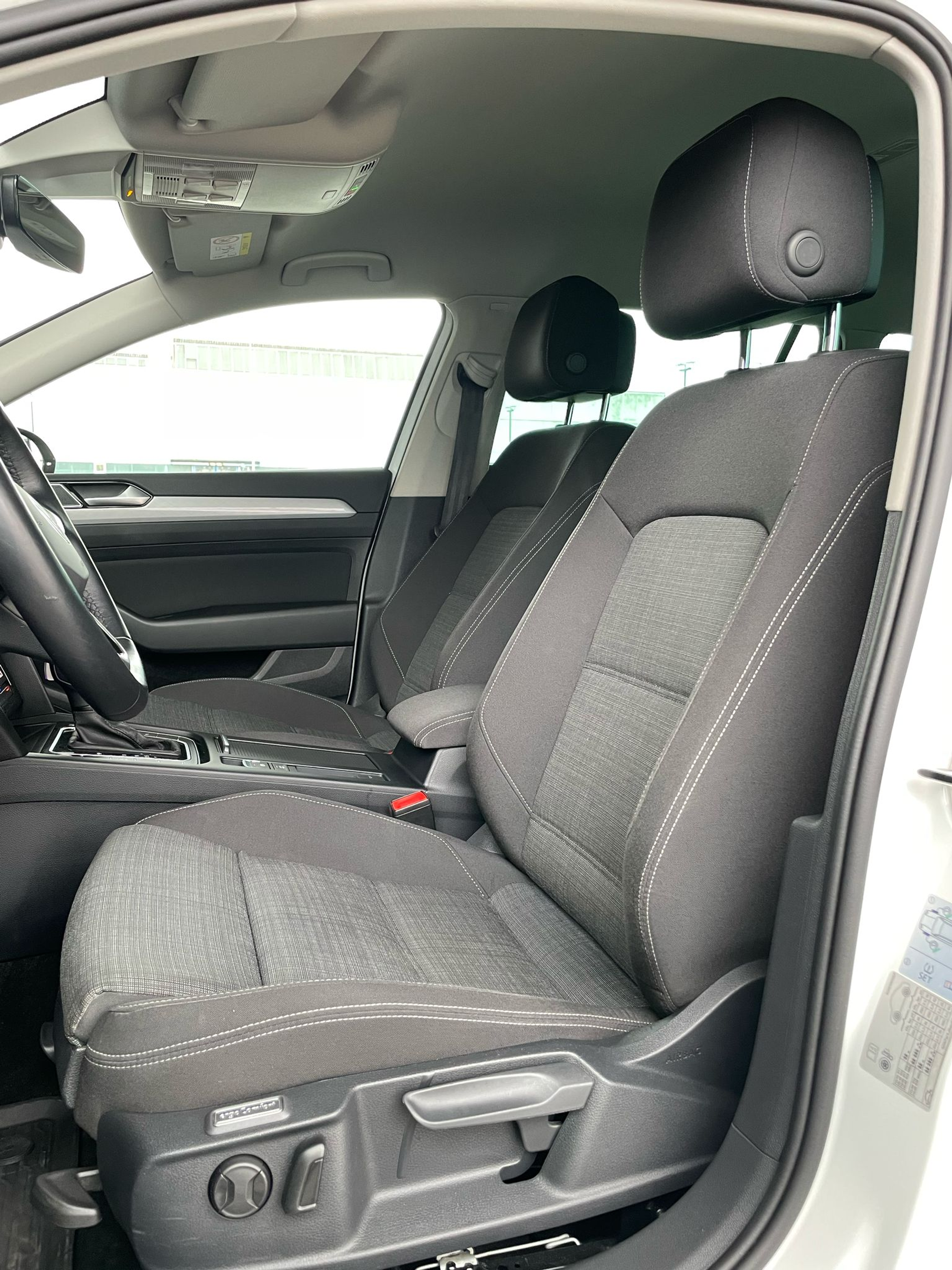 listing desktop thumbnail image 6