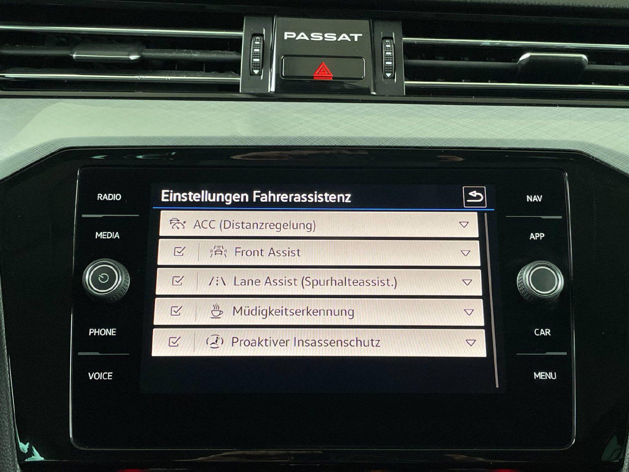 listing desktop thumbnail image 10