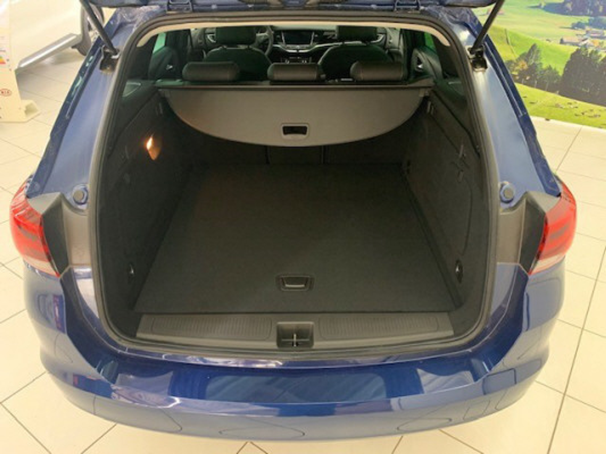 listing desktop thumbnail image 4