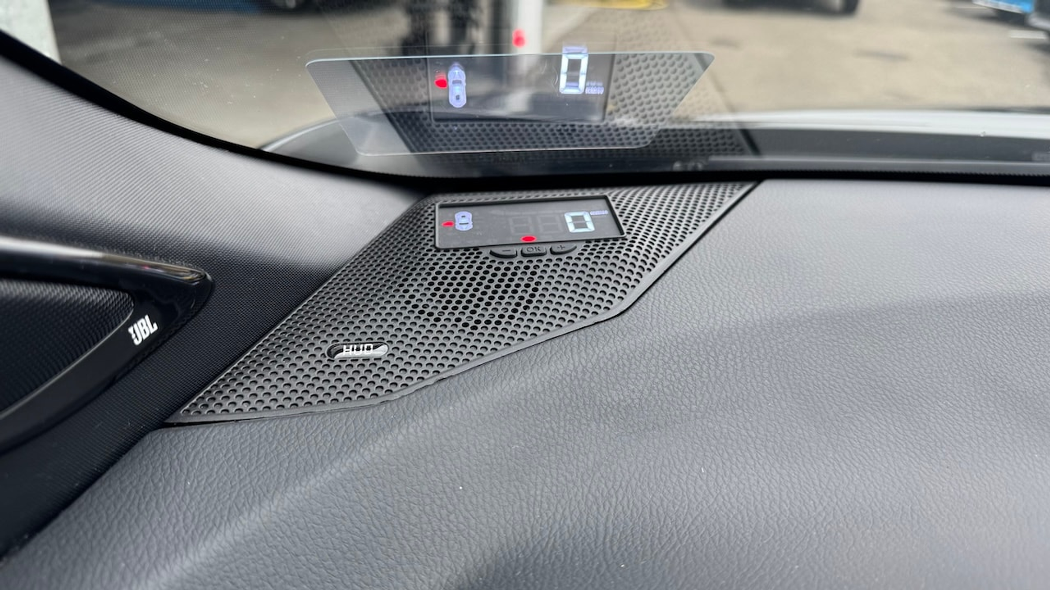 listing desktop thumbnail image 22