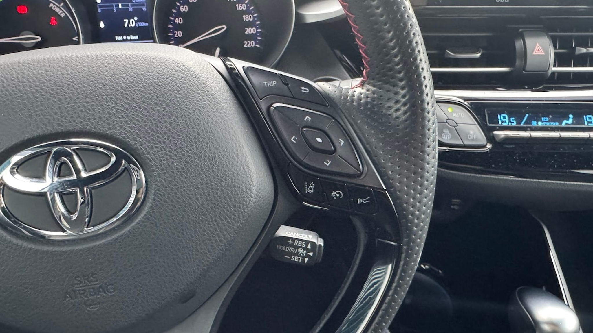 listing desktop thumbnail image 17