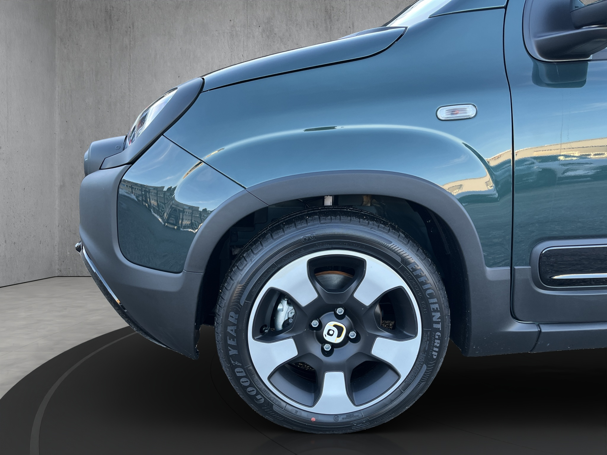 listing desktop thumbnail image 15