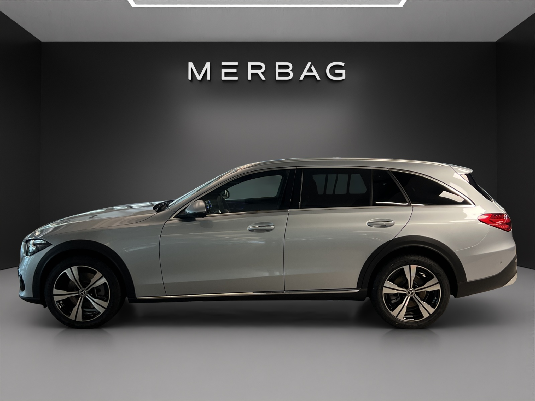 listing desktop thumbnail image 1