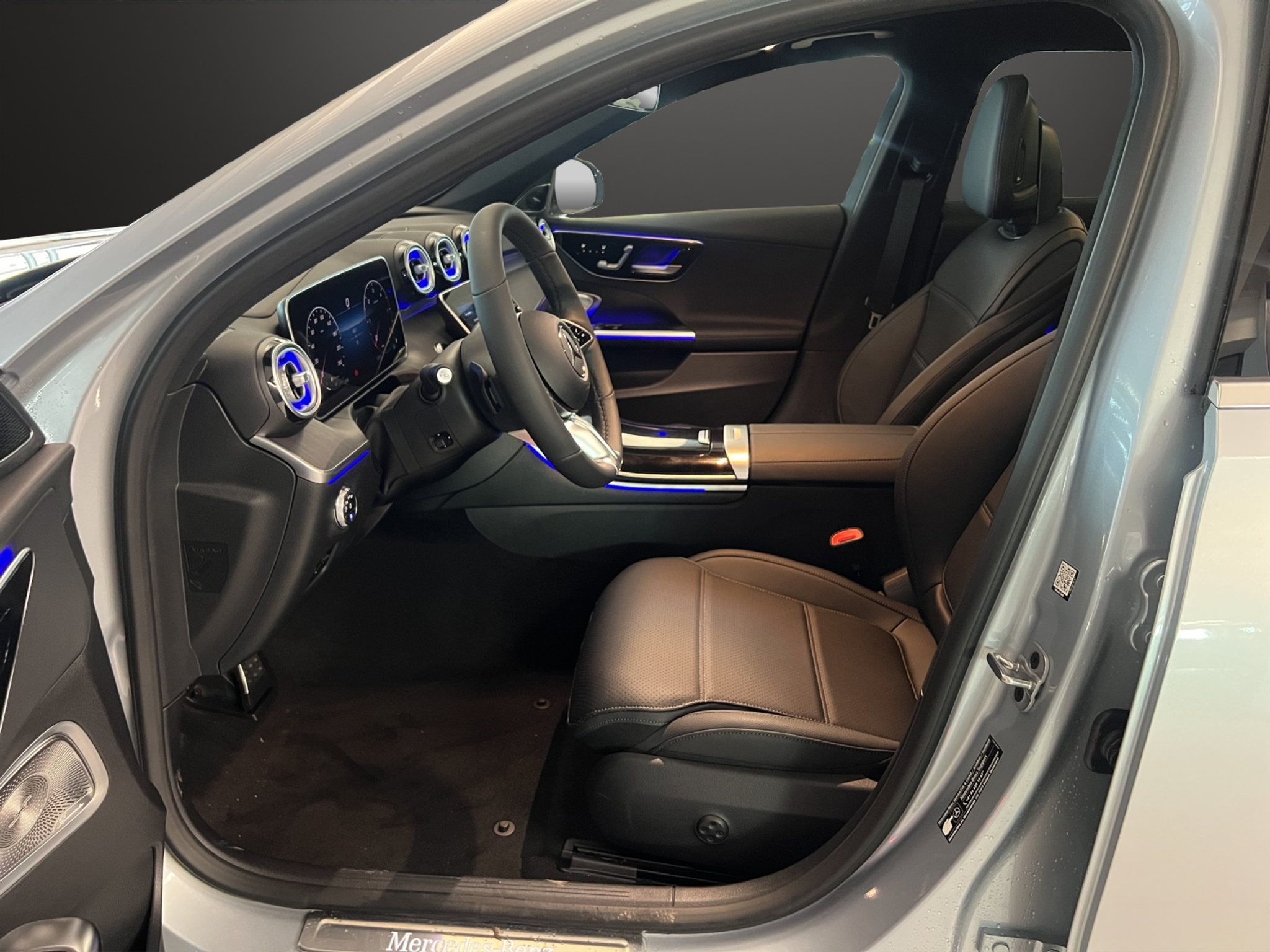 listing desktop thumbnail image 8