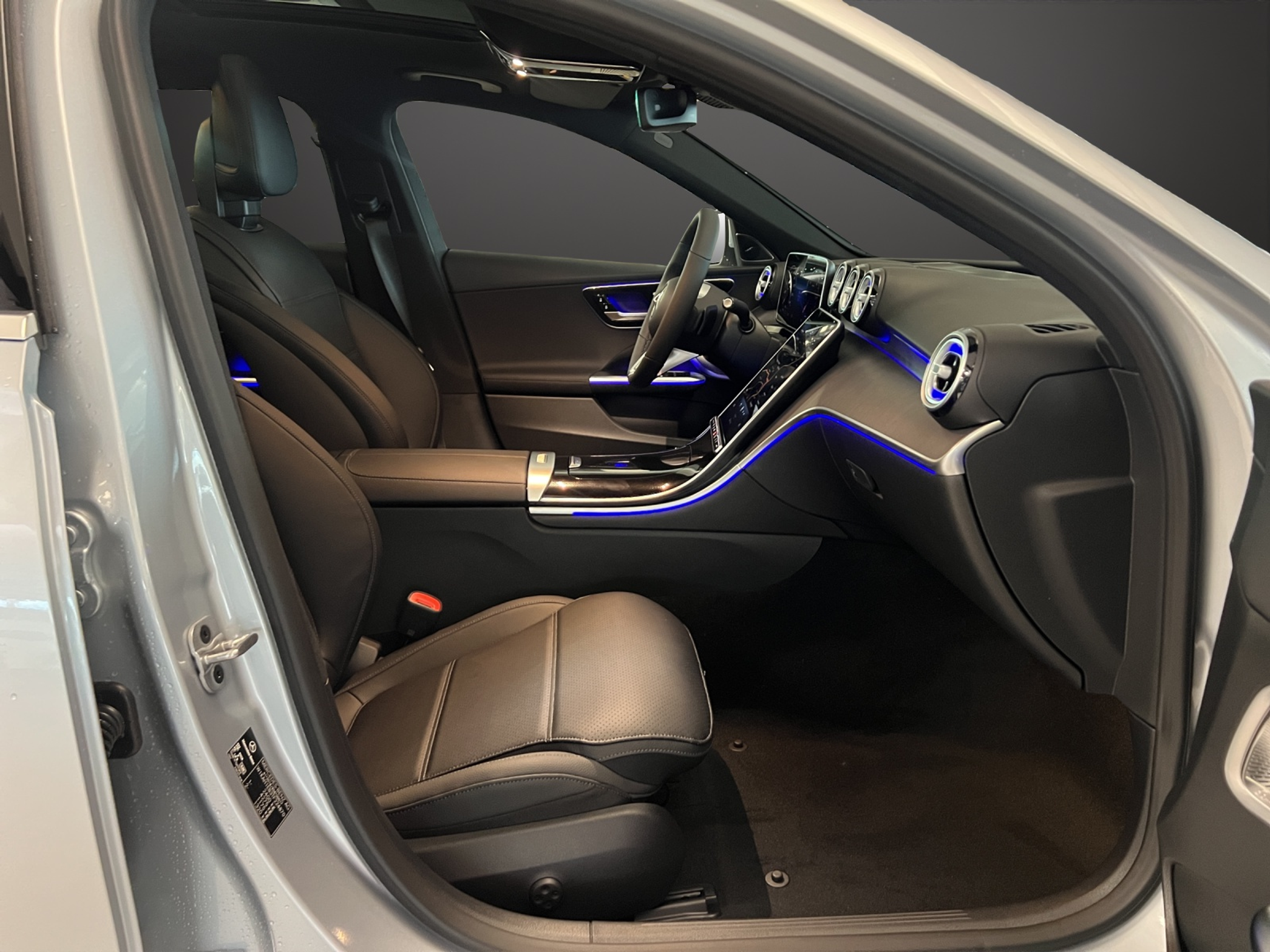 listing desktop thumbnail image 10