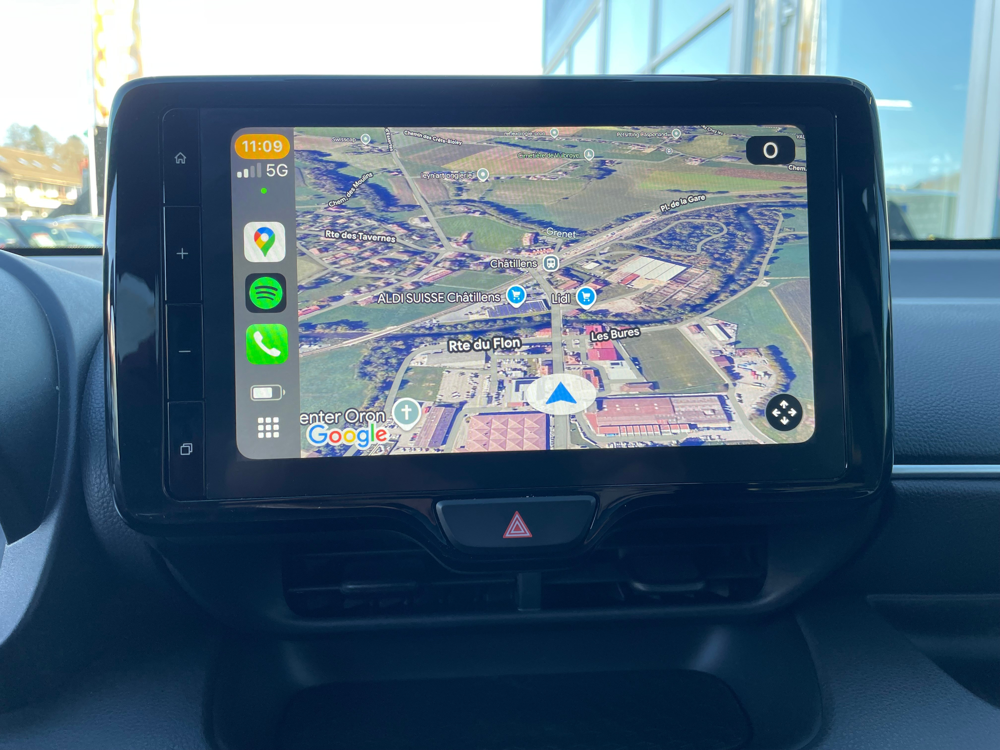 listing desktop thumbnail image 19